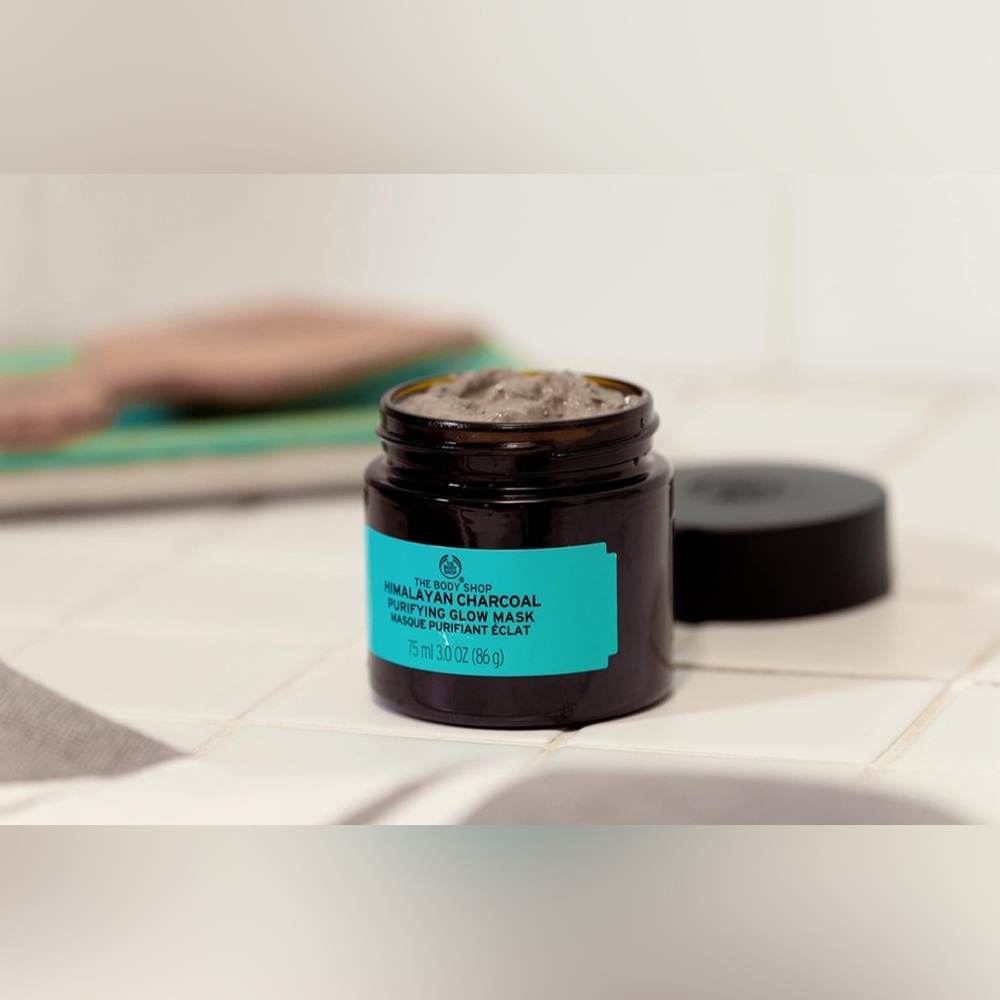 Himalayan Charcoal Purifying Glow Mask – 75 ml (Brand New)